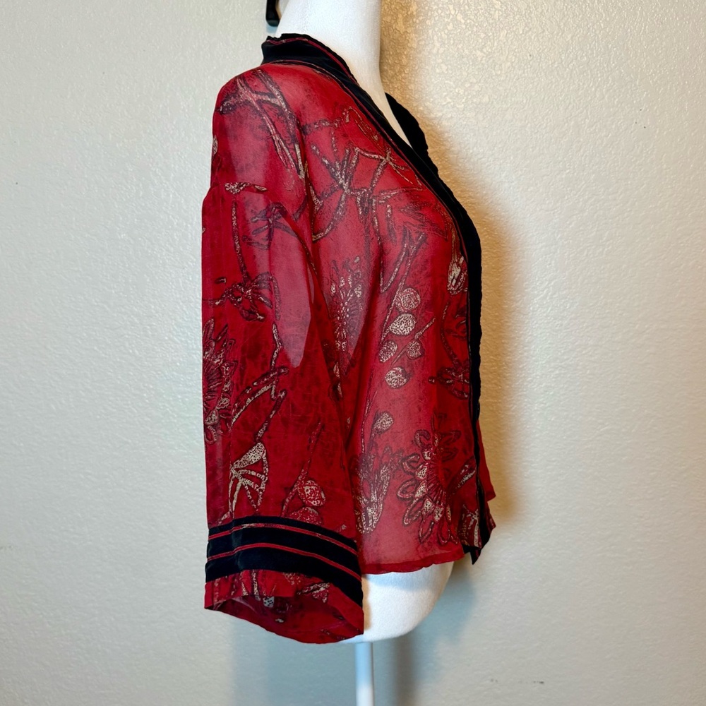 Chico’s Sheer Silk Shrunken Kimono Top Jacket Shacket Red Black Size Medium - Picture 10 of 14